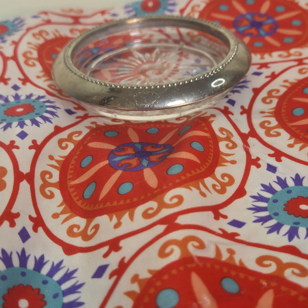 Silver Rimmed Glass Dish - Picture 4 of 4